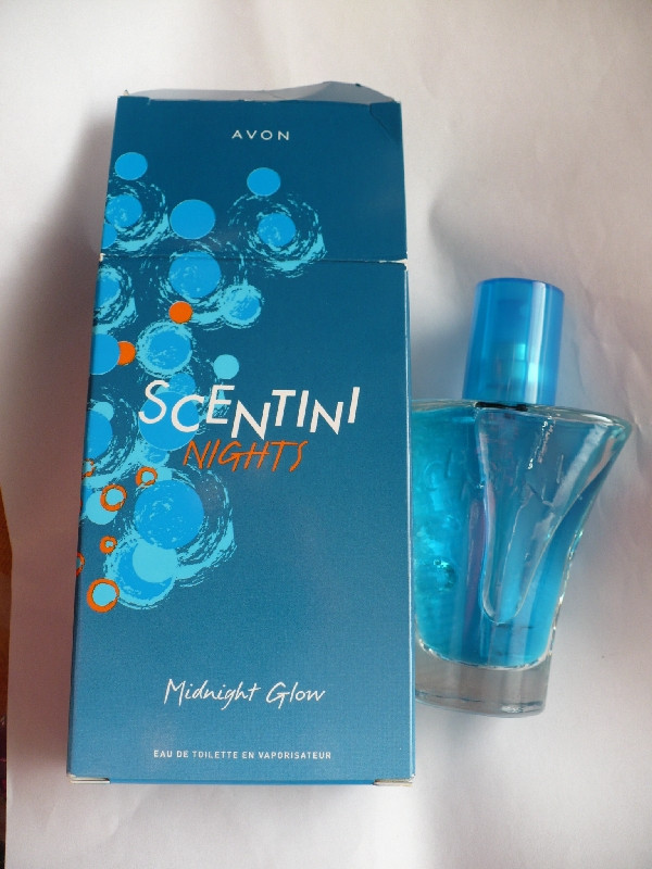 Parfüm Avon Scentini nights midnight glow áfonya P1090559