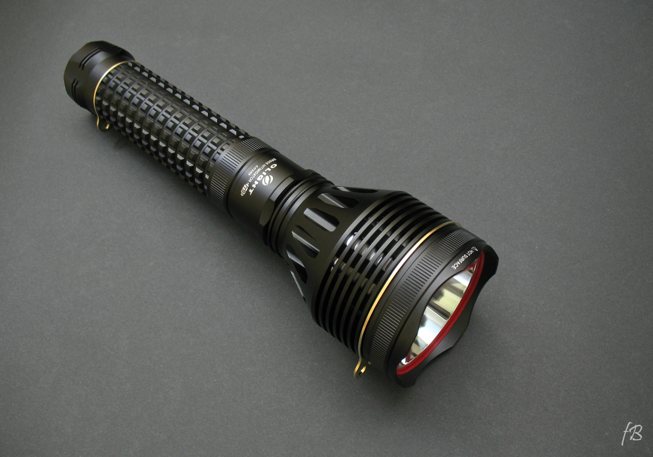 Olight SR95S UT (elemlampa.blog.hu, leitz-hungaria.hu)