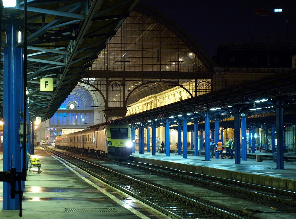 1047 005-2 Keleti Pu. 2010.01.01.