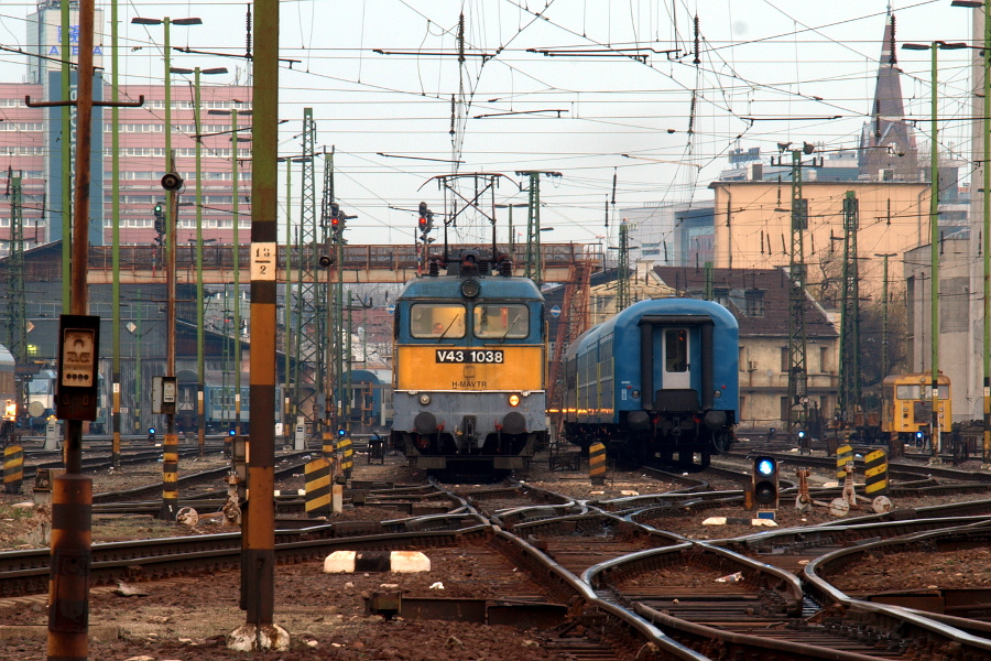 V43-1038 Keleti 2010.03.21.