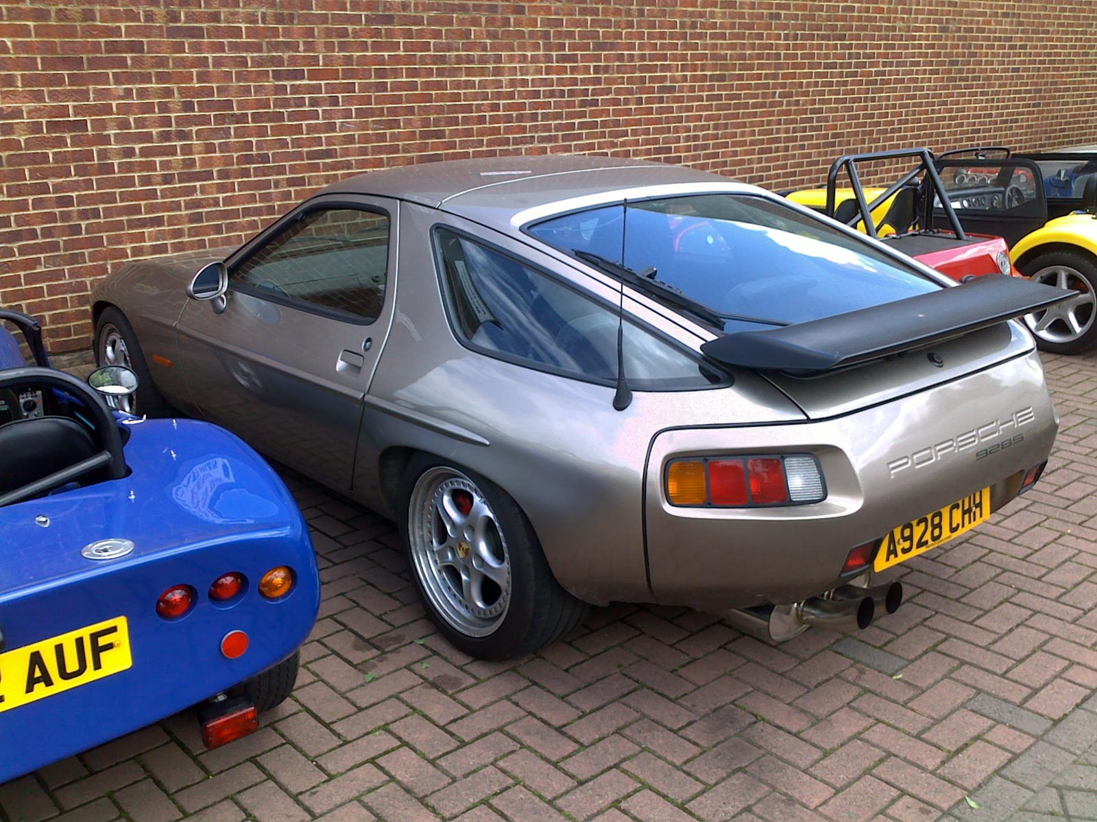 Porsche 928 S2