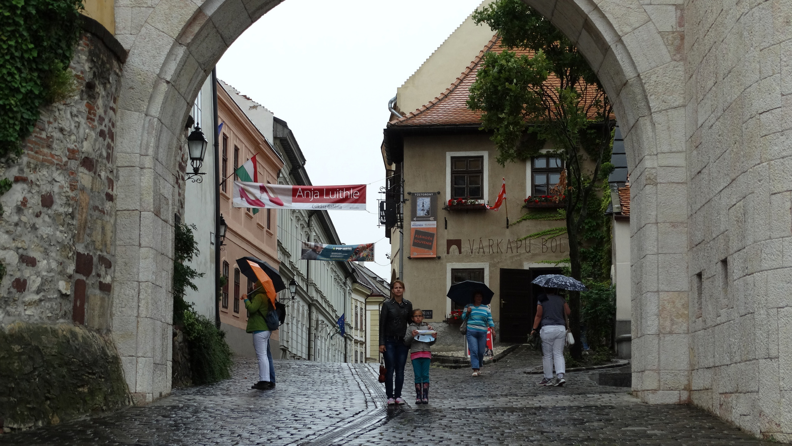 Veszprém 2 057