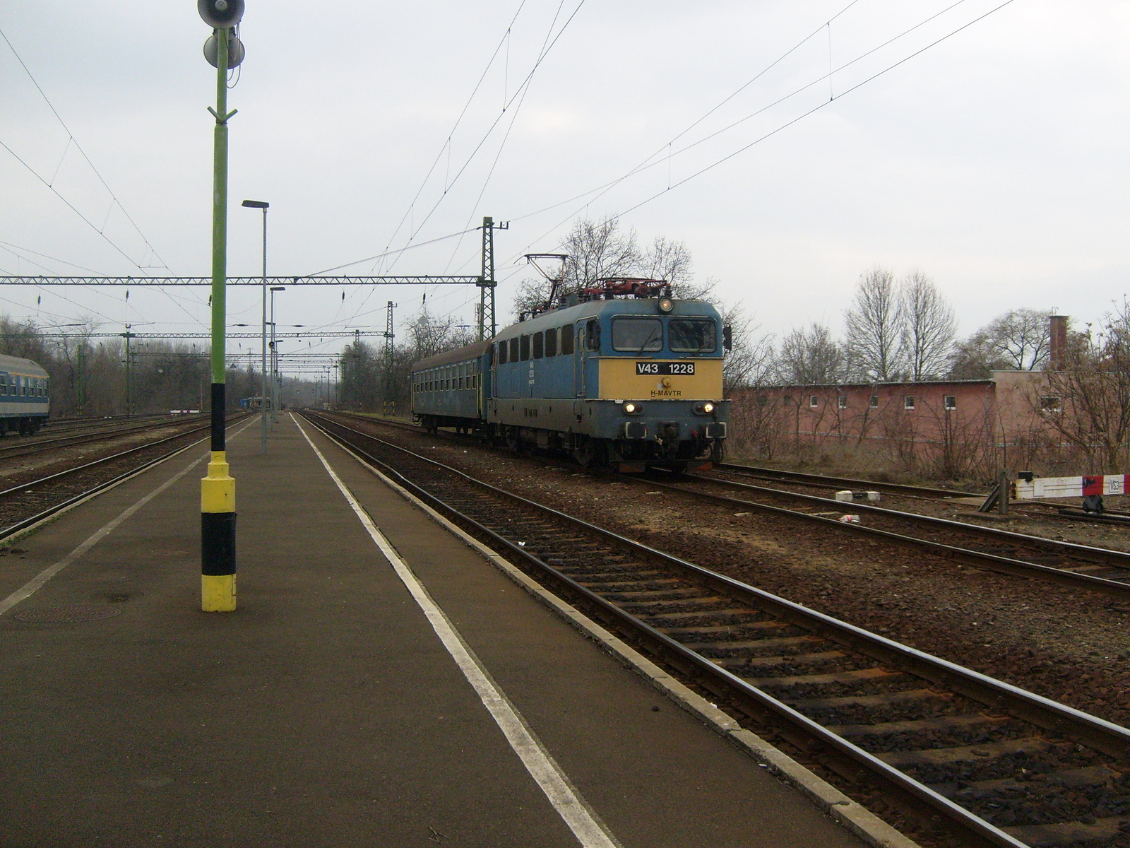 V43-1228 szeged