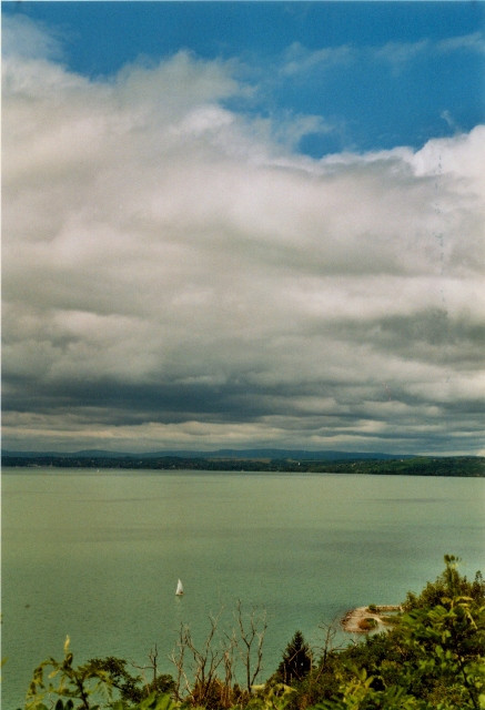 Balaton,kilátás Balatonkenese felé