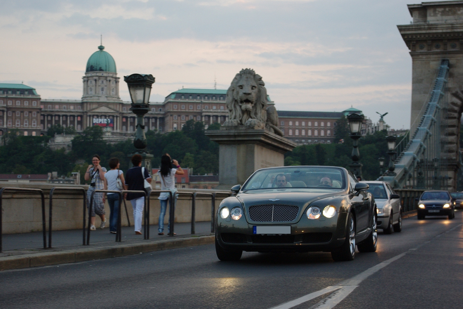 Bentley Continental GTC (9)