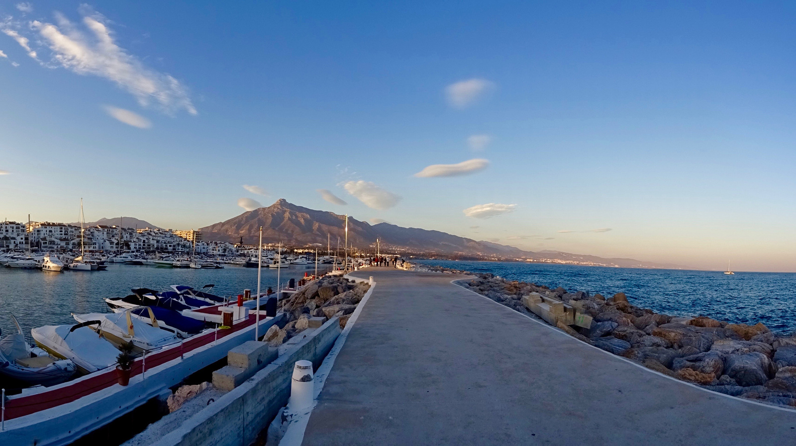 Puerto Banús