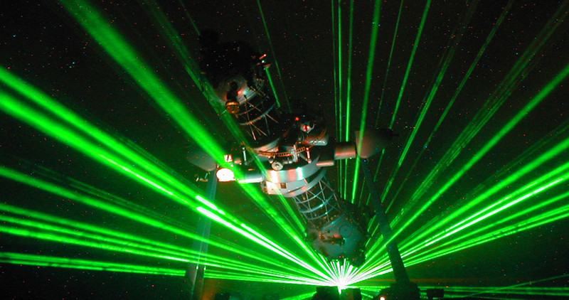 Planetarium-2000esEvek-lasertheater.hu01