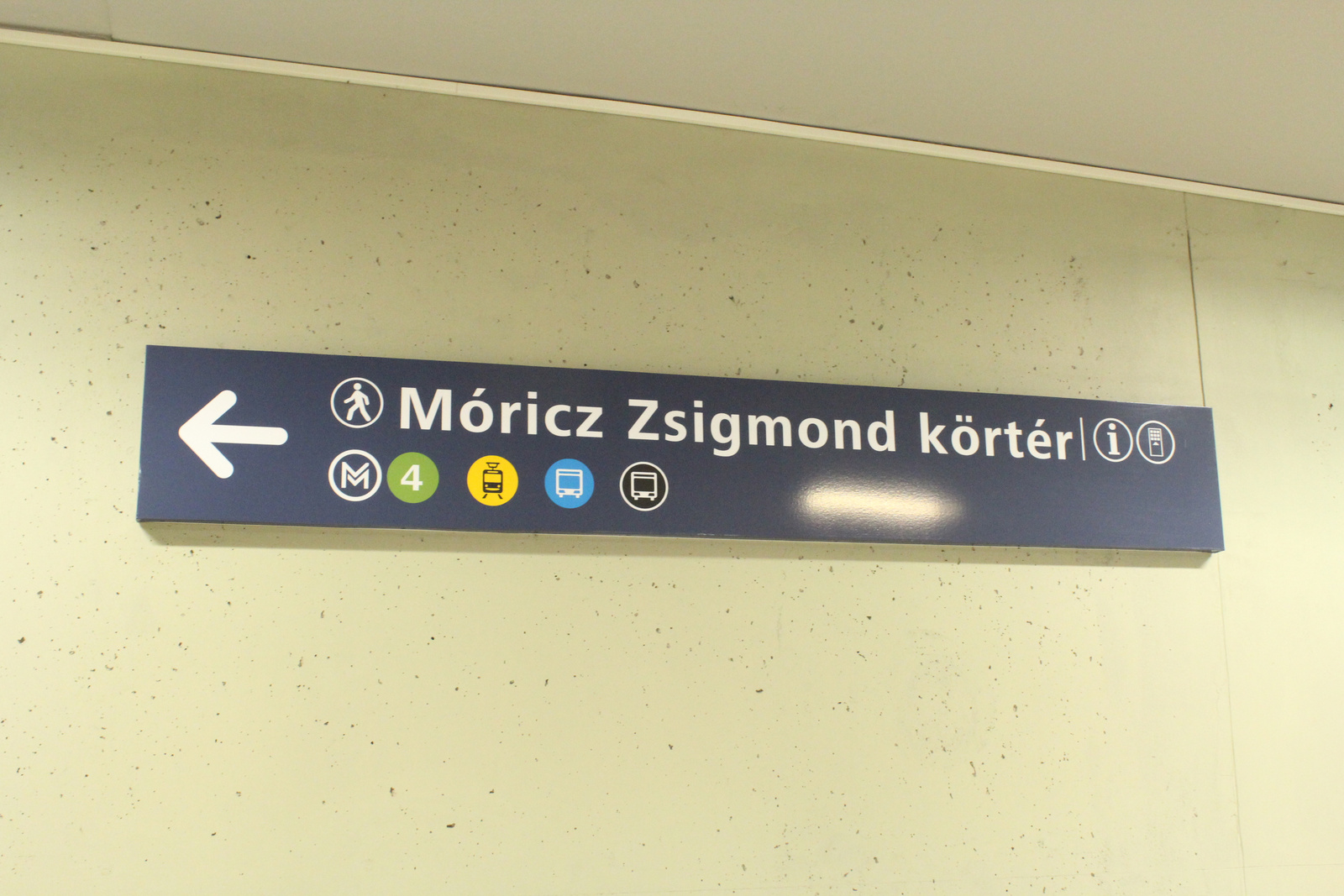 Metro4-MoriczZsigmondKorter-20150726-03