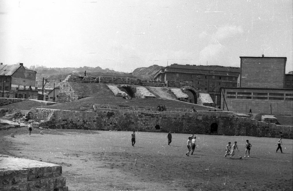 Amfiteatrum-Obuda-1957Korul-fortepan.hu-119027