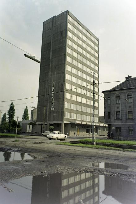 ZugloHotel-1971Korul-fortepan.hu-126543