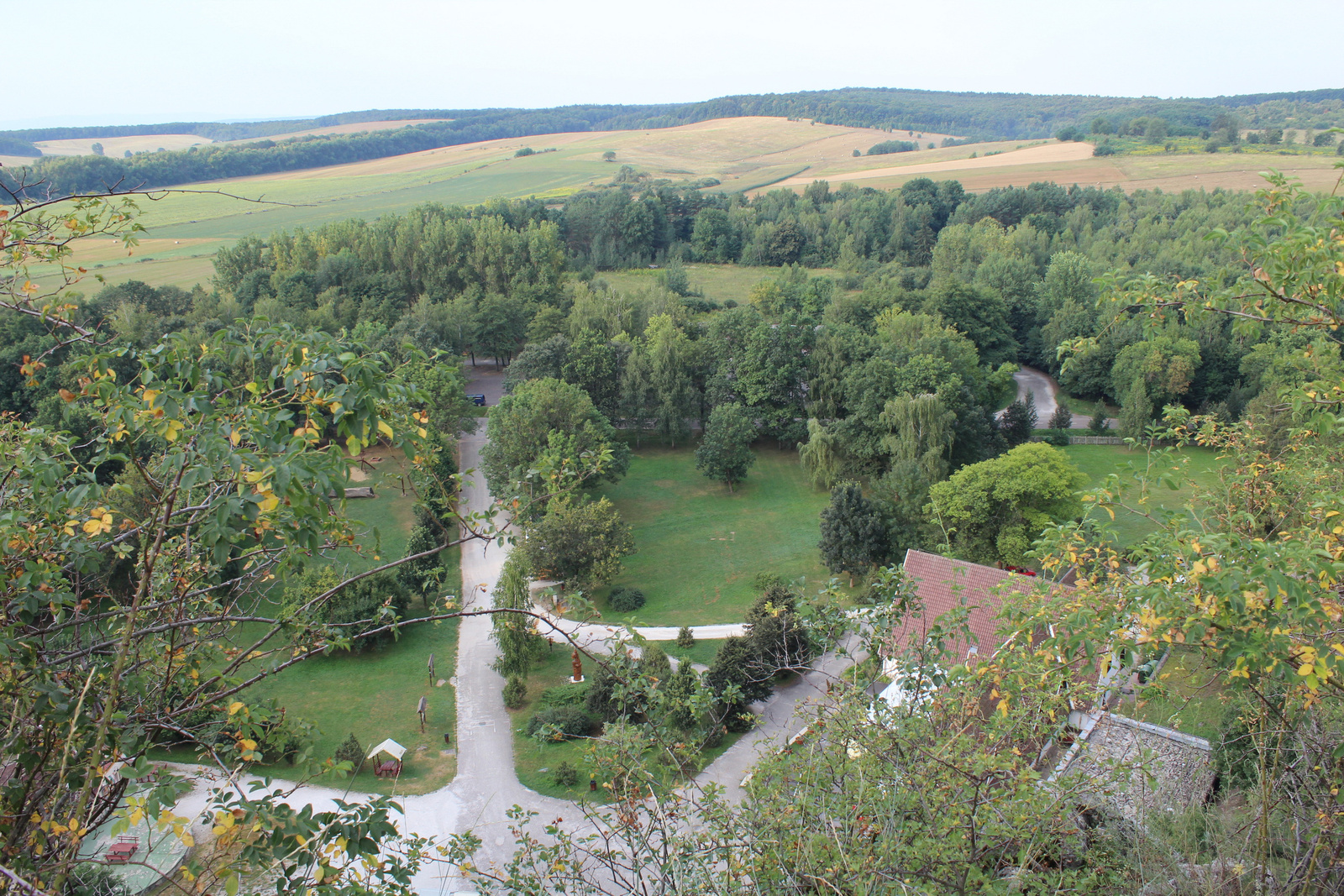 20180805-06-Aggtelek-SziklafalFelett