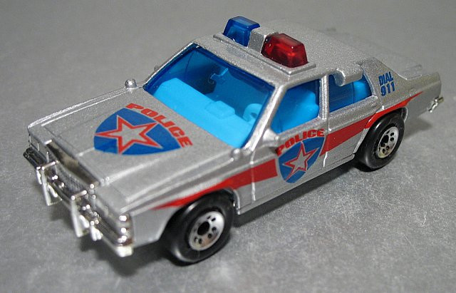 Ford LTD police sheriff silver 1