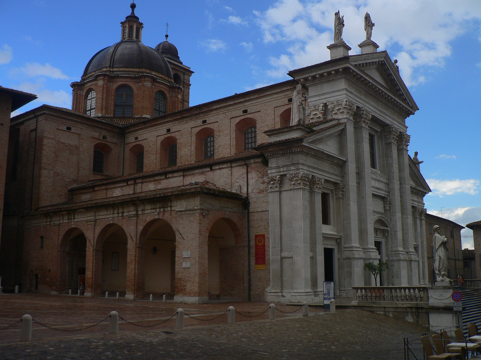 02 Urbino 06 30 39