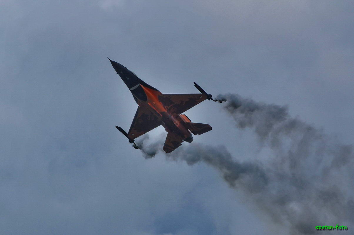 10803 F-16AM Falcon Netherlands