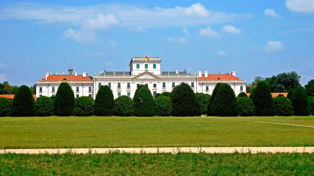 Esterházy-kastély, Fertőd