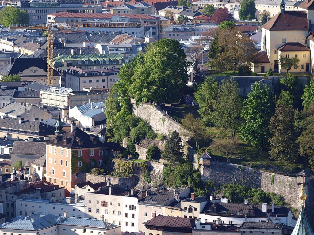 Salzburgi tetők a Kapuzinerbergről