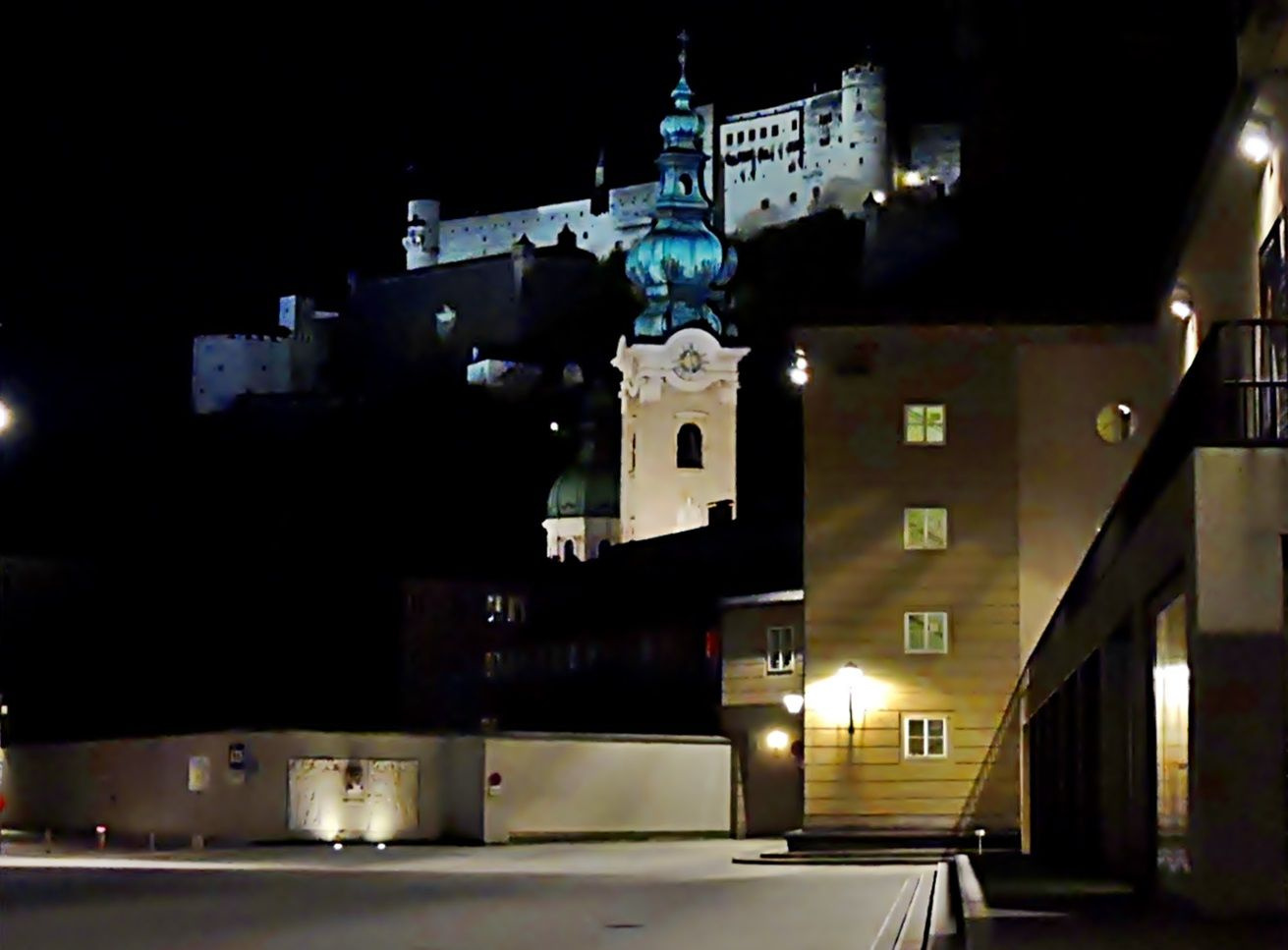 Salzburg éjjel