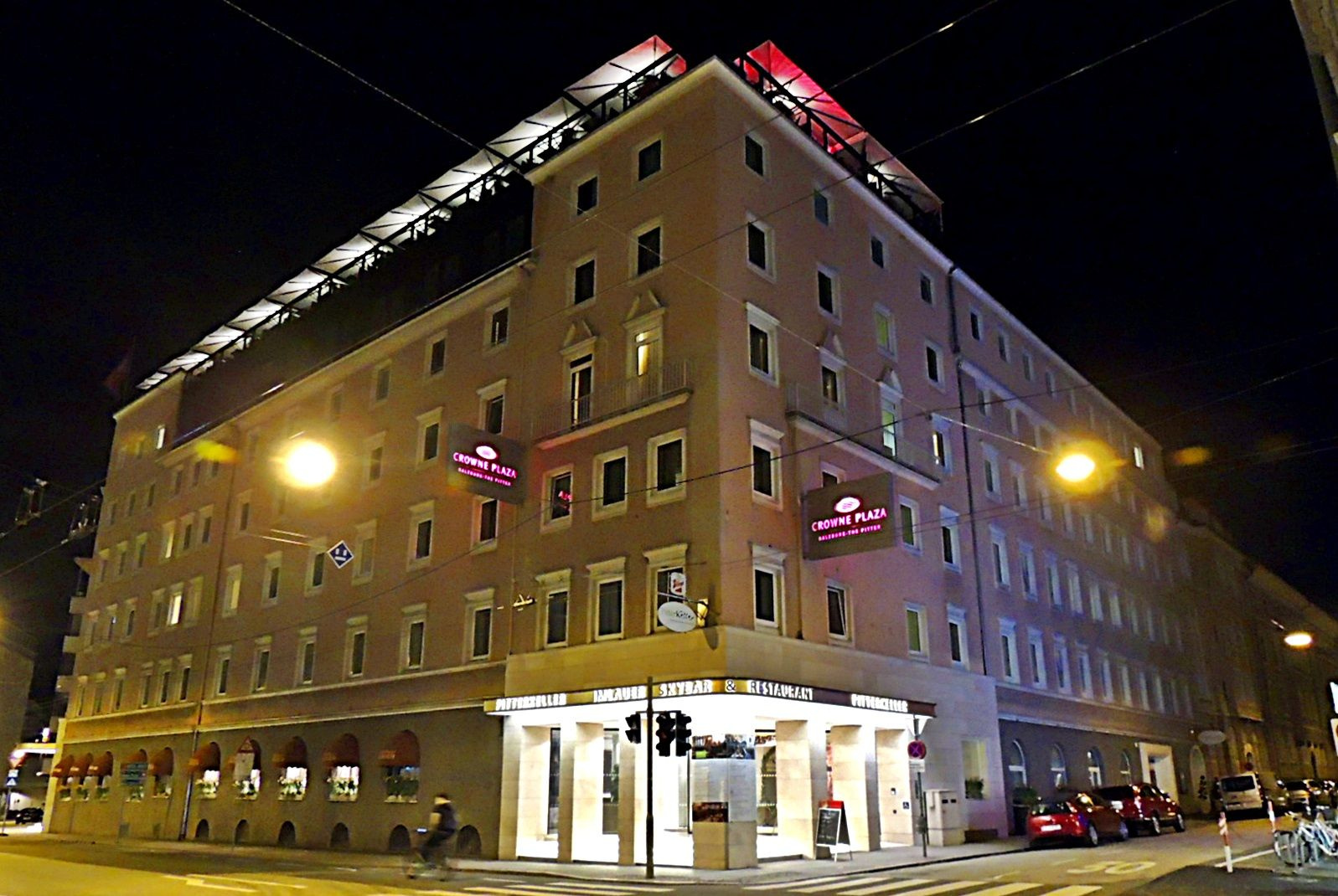 Salzburg éjjel - Crowne plaza