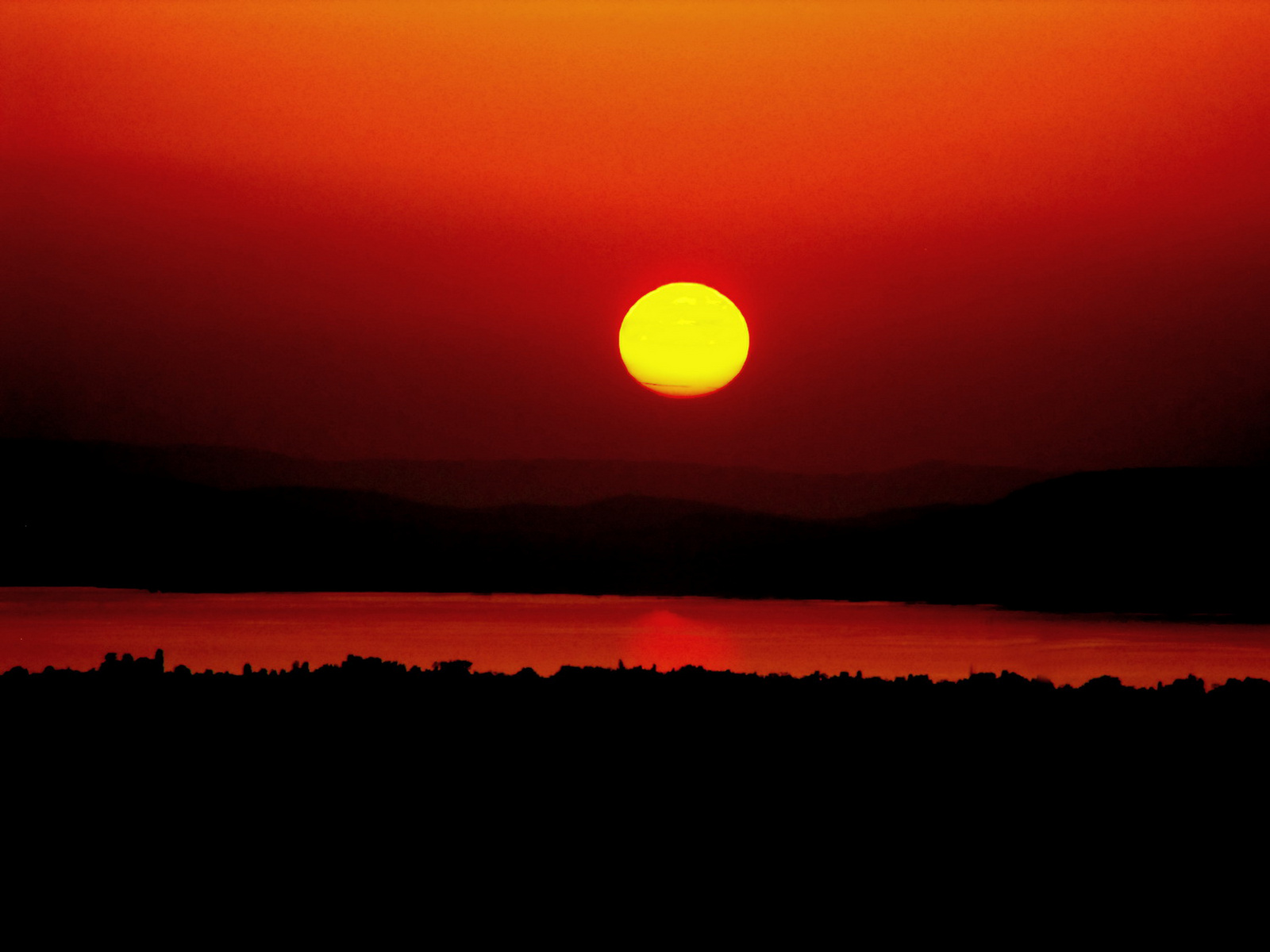 Balatoni naplemente Somogy legmagasabb pontjáról