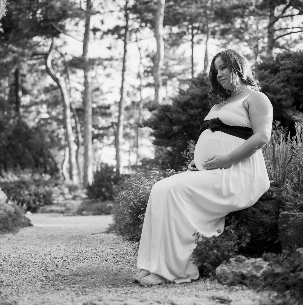 Maternity - Hasselblad 500C/M Carl Zeiss Planar 80mm f/2.8 Ilfor