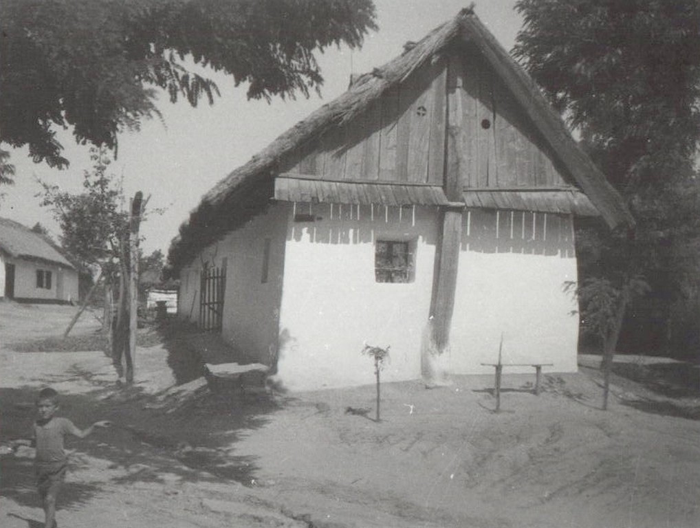 Ágasfás, szelemenes lakóház 1934-ben.