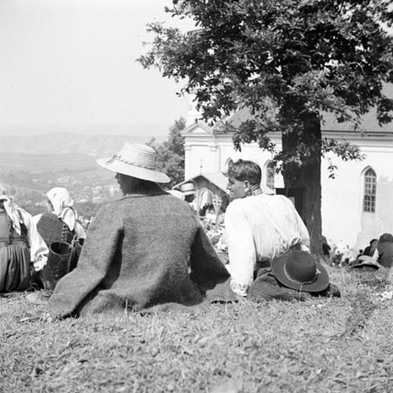 Búcsú. Füzesmikola, 1949.