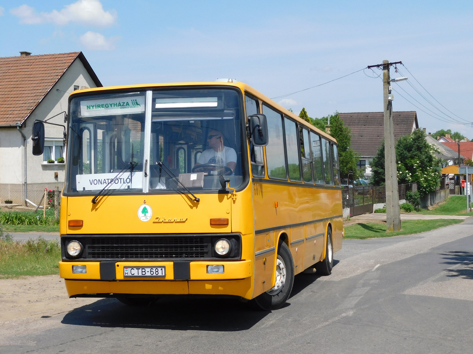 CTB-681,IKARUS 260,vonatpótló,Nyírtelek