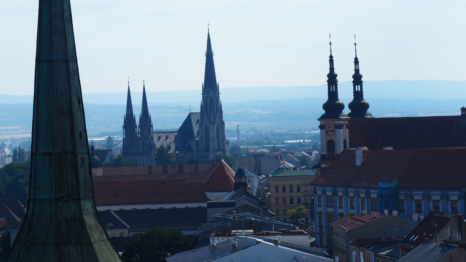 Olomouc, Kostel sv. Mořice, kilátás a tetőről, SzG3