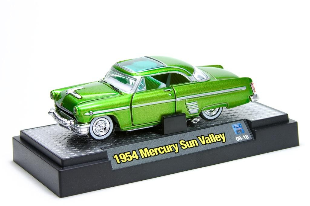 M2 Auto-Thentics Release 2a 1954 Mercury Sun Valley