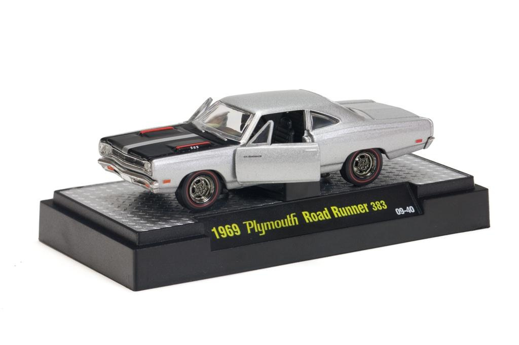 M2 Detroit Muscle Car Release 9 1969 Plymouth Road Runner 383