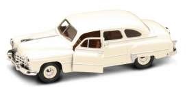 Yatming 1950 Gaz-12 (Zim), Cream 1-24