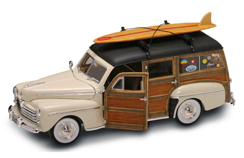 Yatming 1948 FORD WOODY CREAM 1-18