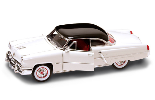 Yatming 1952 LINCOLN CAPRI WHITE 1-18