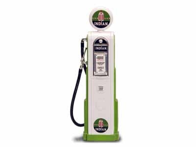 Yatming Gas Pump - Indian Gasoline 1-18