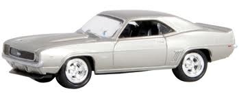 Johnny Lightning R14 1969 Chevy Camaro RS ZL-1 02 - matchboxshop