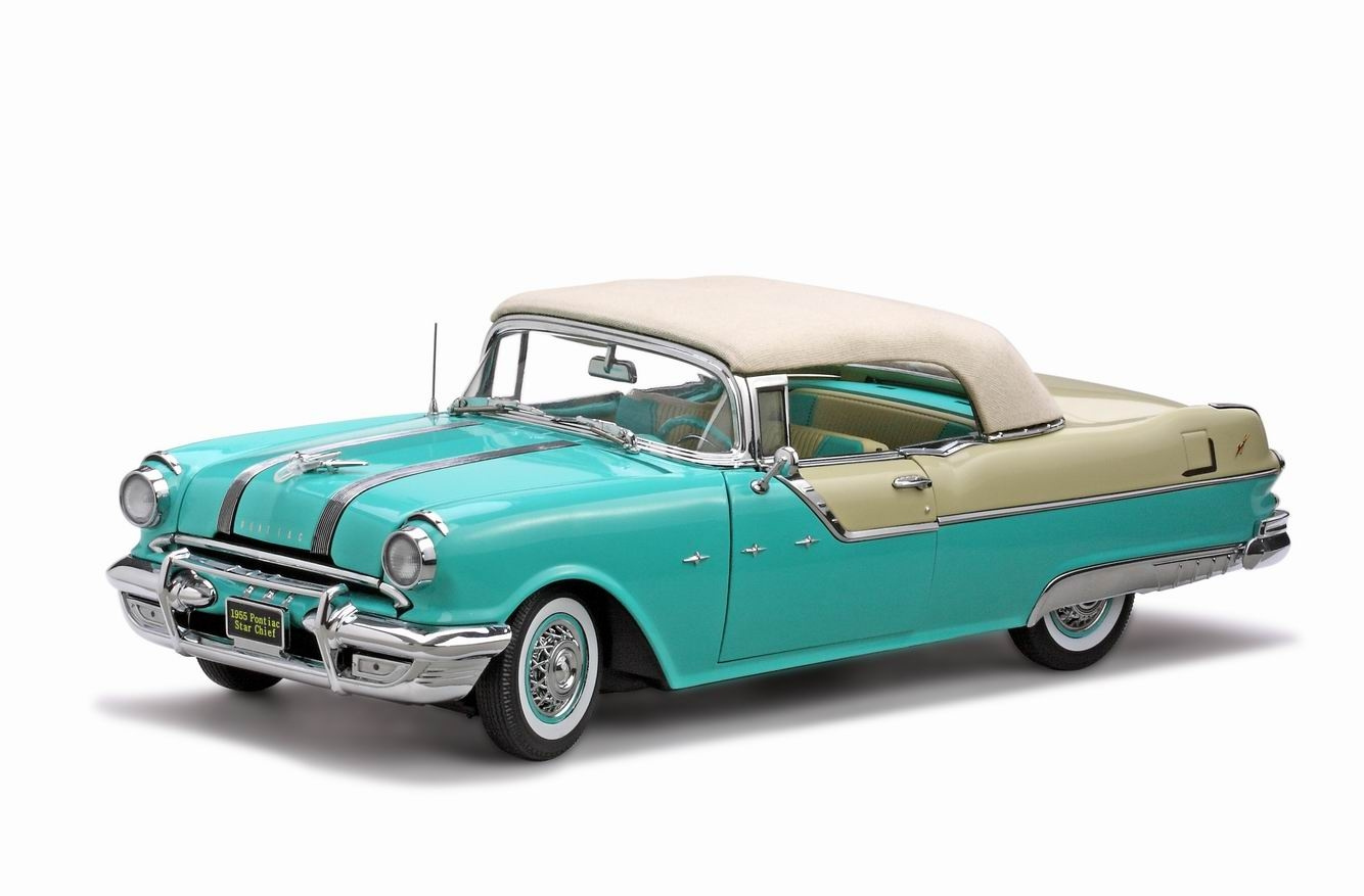 Sunstar 1955 Pontiac Star Chief Closed Convertible, Aqua 1-18 01