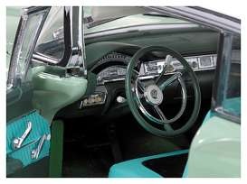 SunStar 1958 Ford Fairlane Hardtop, Seaspray Green 1-18 03