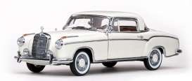 SunStar 1958 Mercedes Benz 220 SE Coupe, Ivory 1-18 01