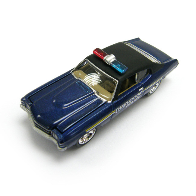 Johnny Lightning R15 1971 Chevy Chevelle Charleston Police Car -