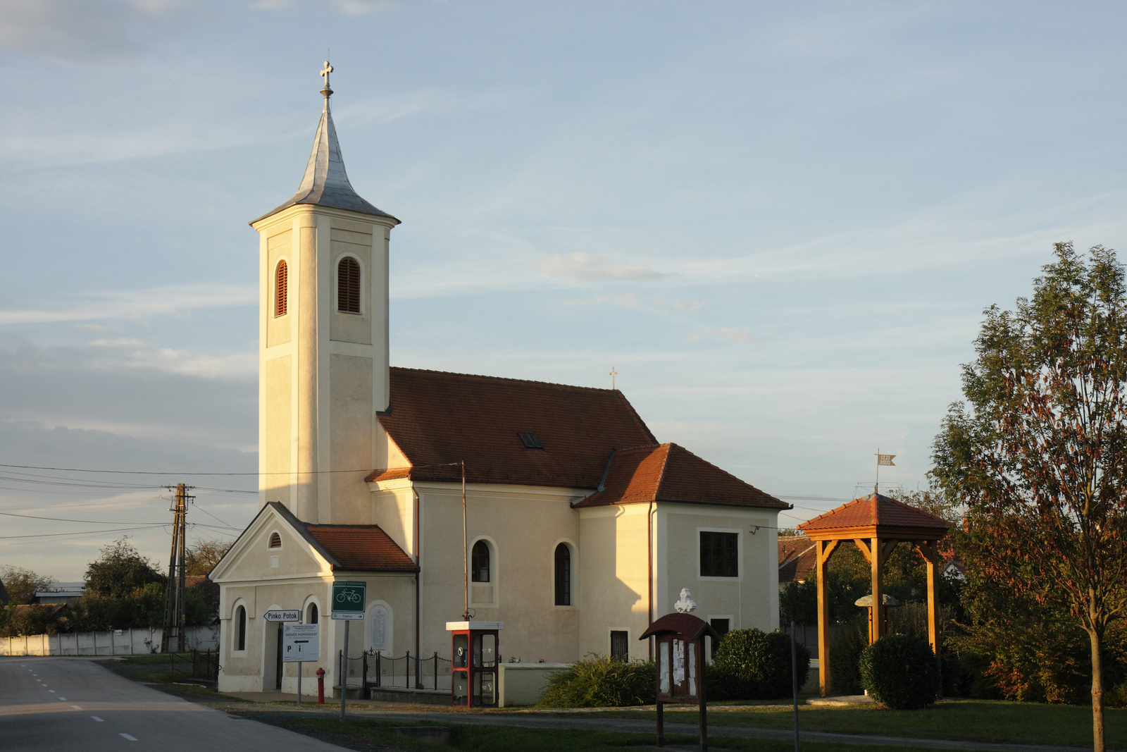 horvátlövő templom