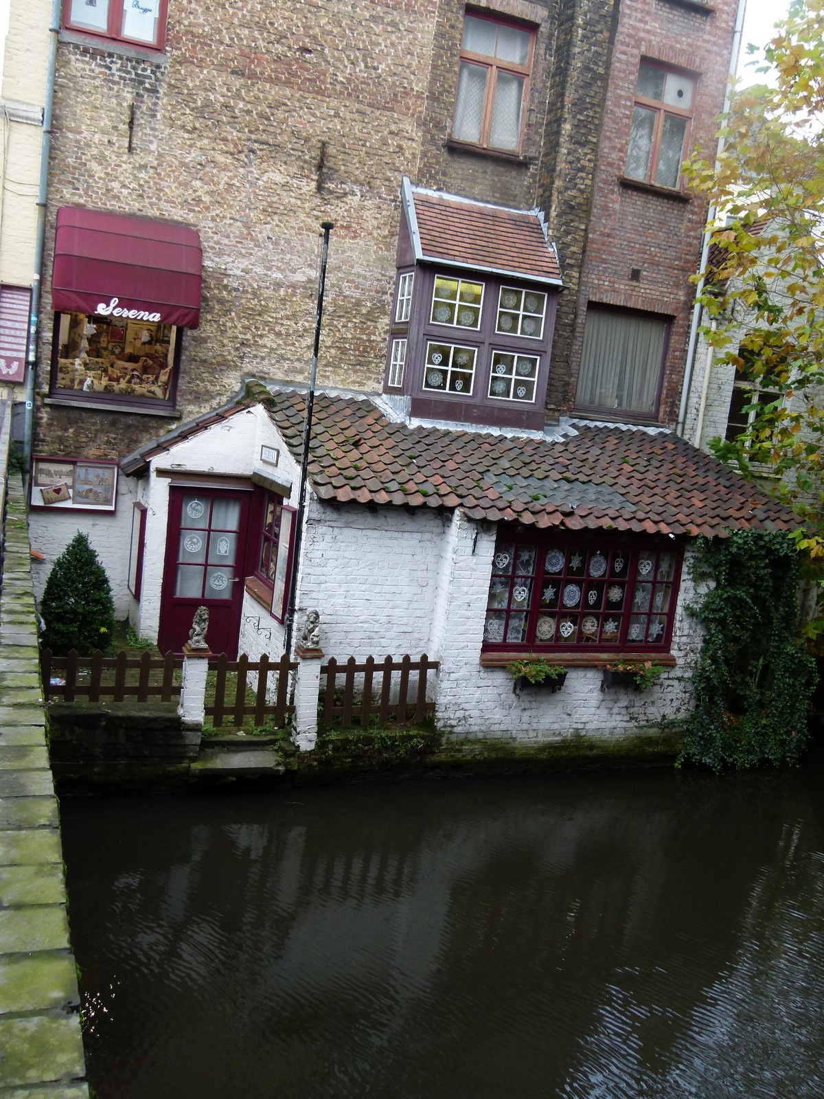 Brugge - folyóparti ház (P1280456)