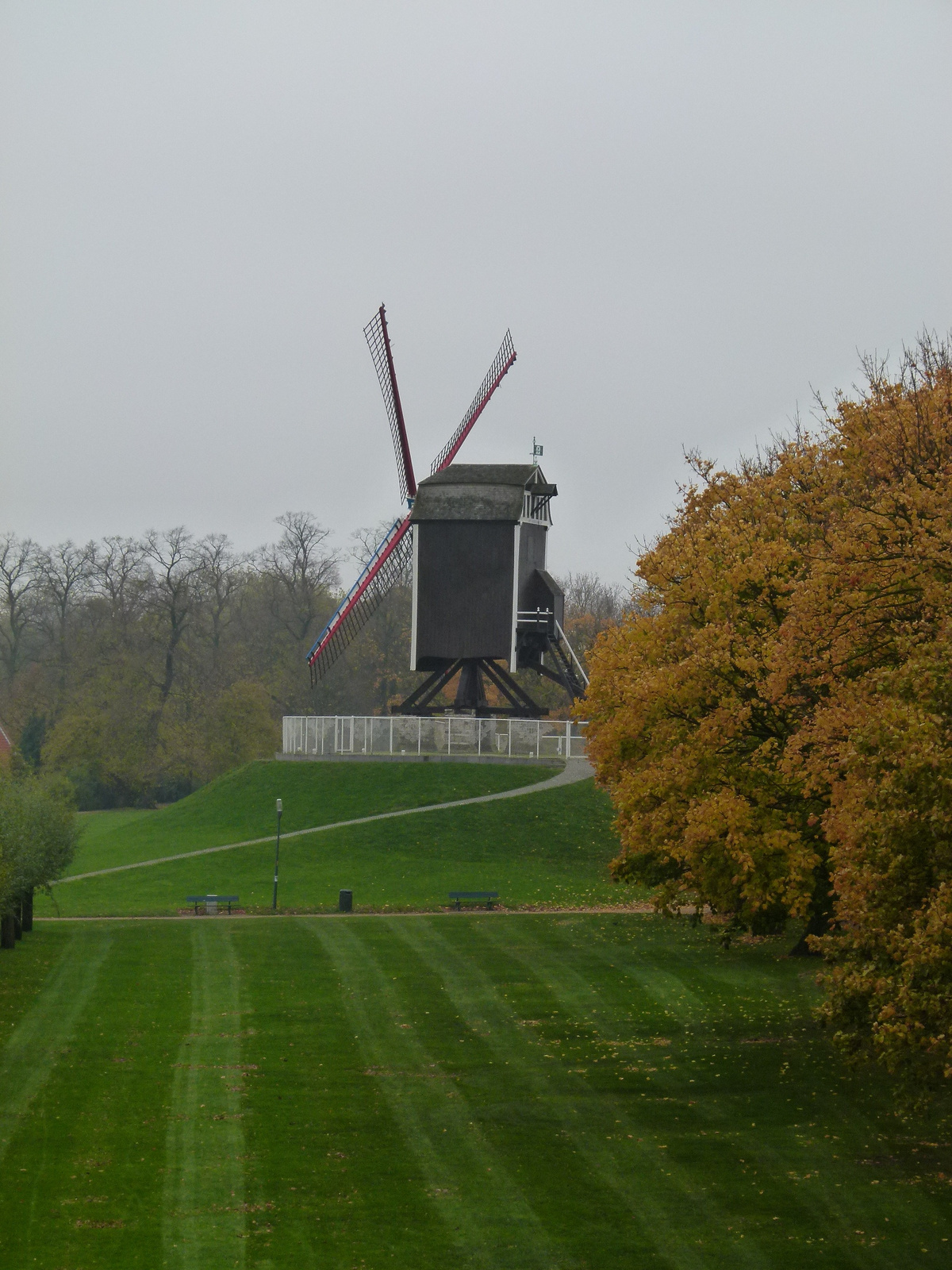 Brugge - szélmalom (P1280798)