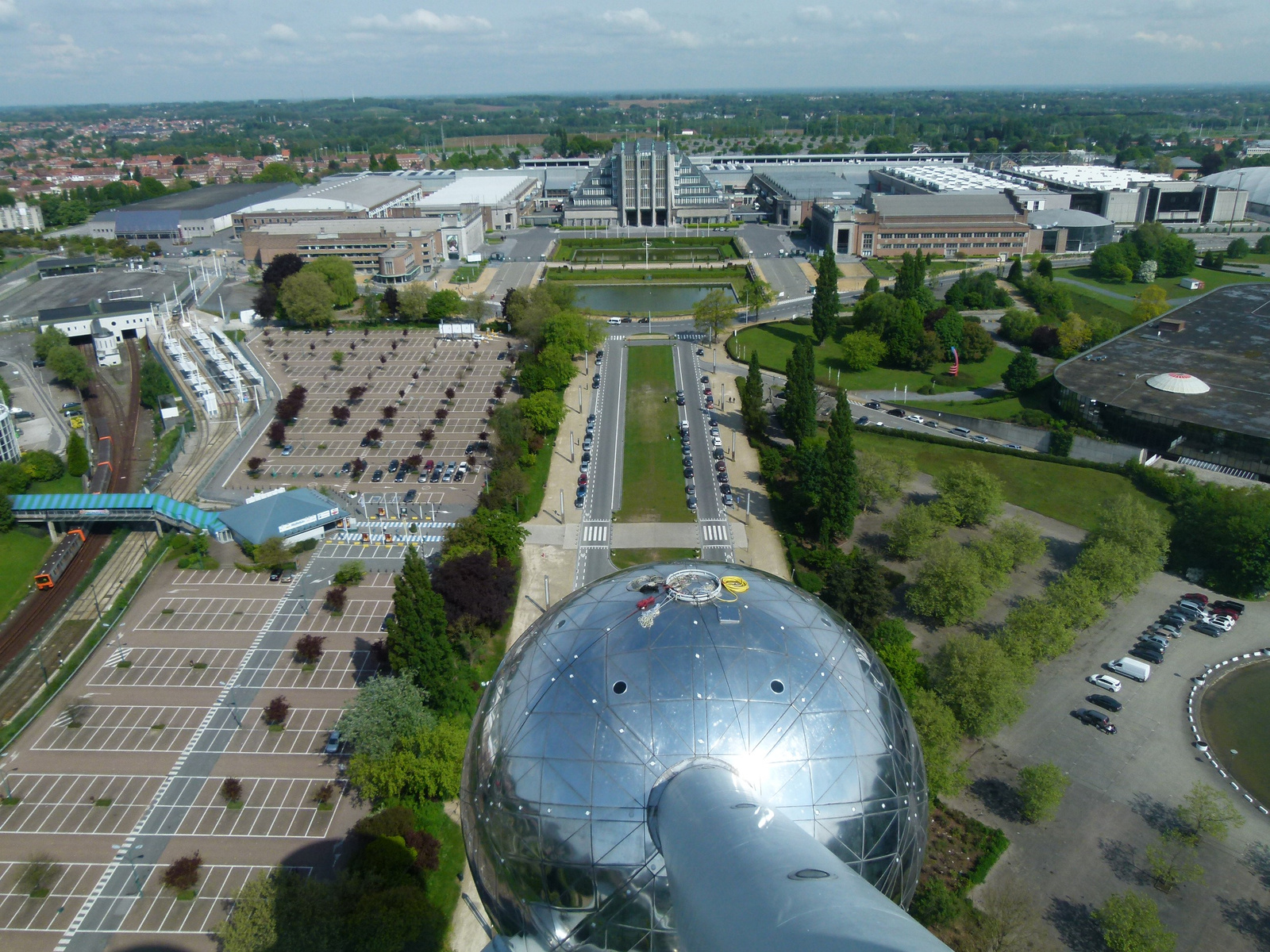 Brüsszel - kilátás az Atomiumból (P1330948)