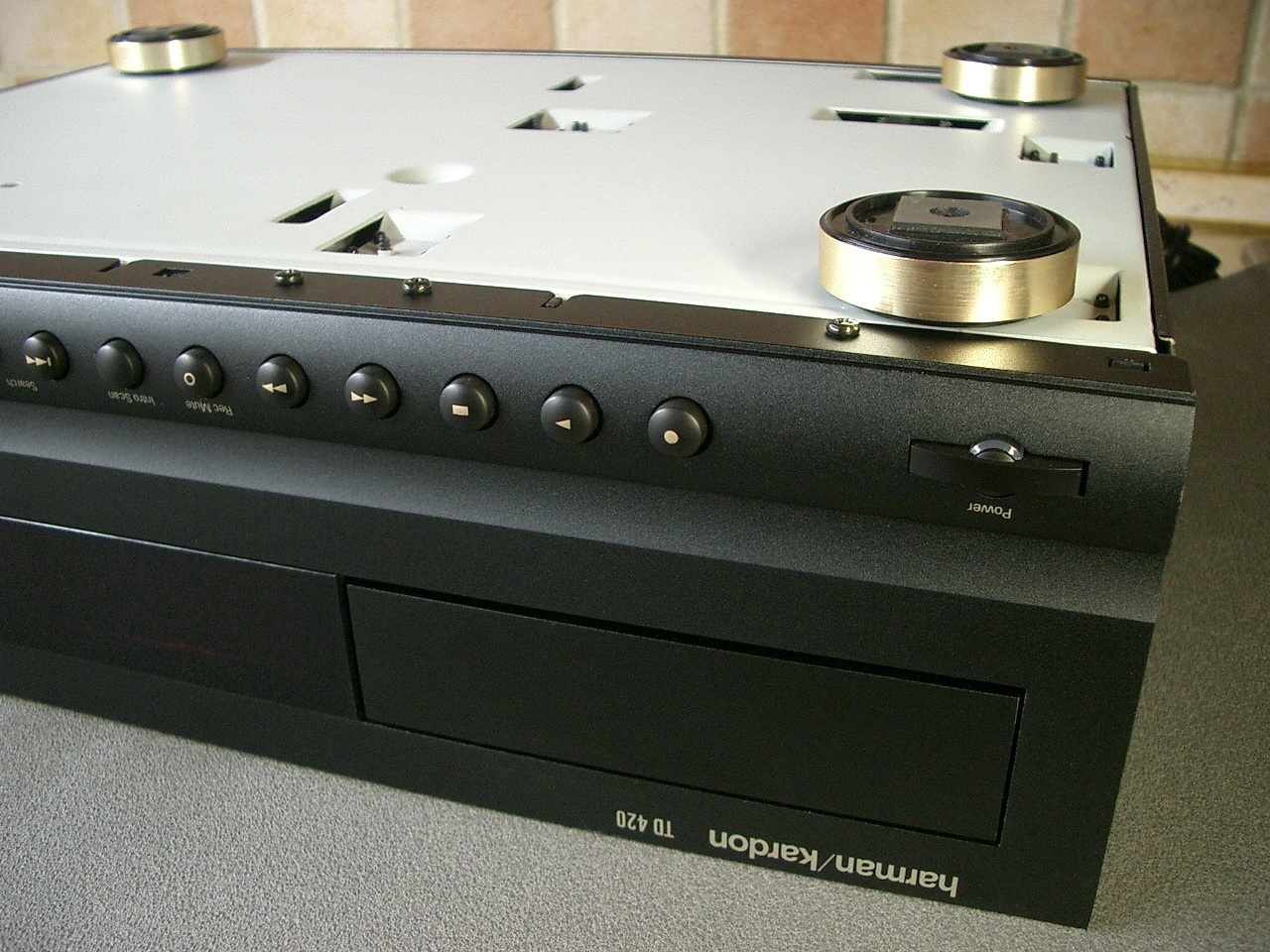 harman Kardon TD 420 below+