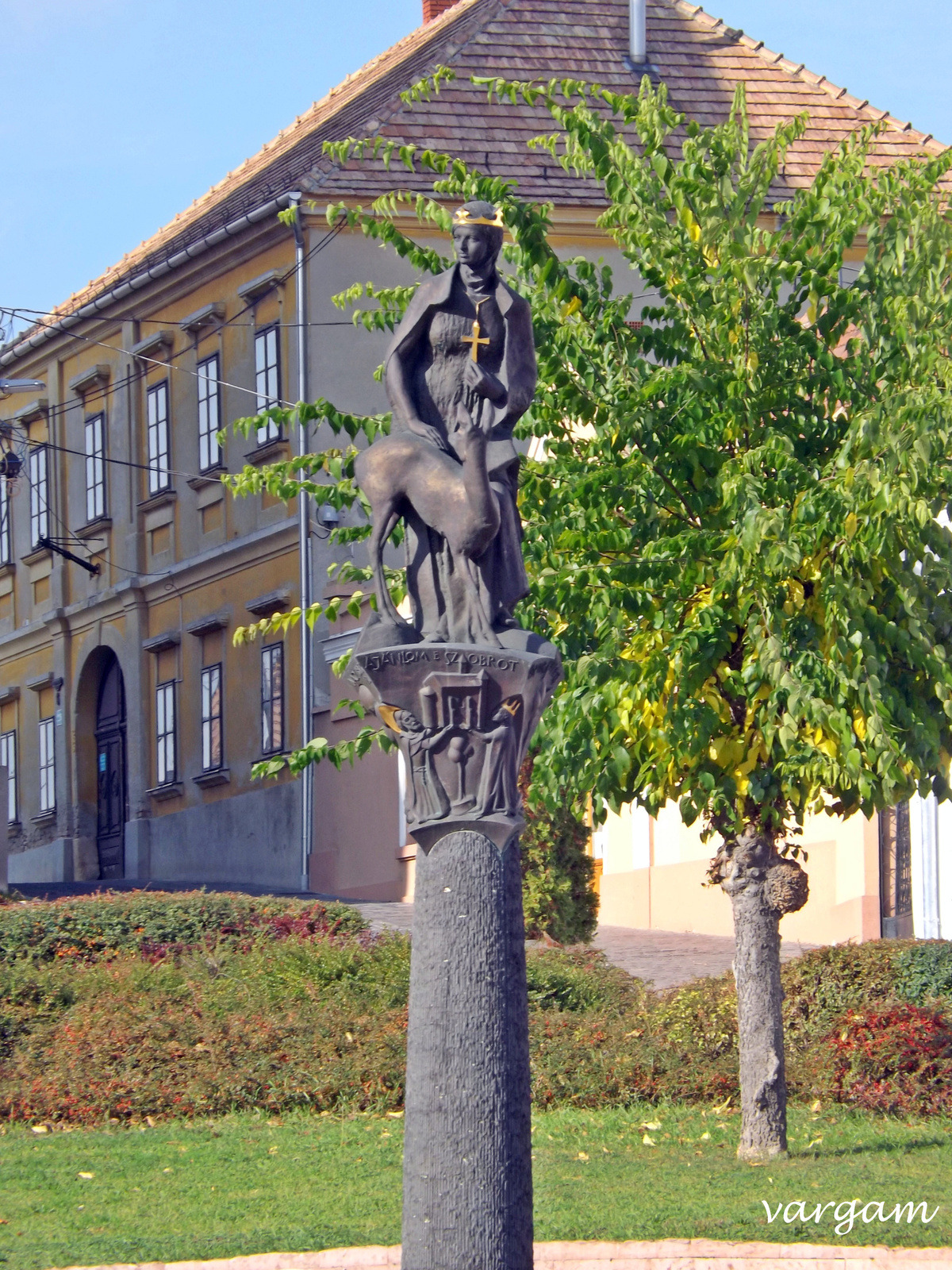 Boldog Gizella szobor (Nagy Benedek alkotása 2001)