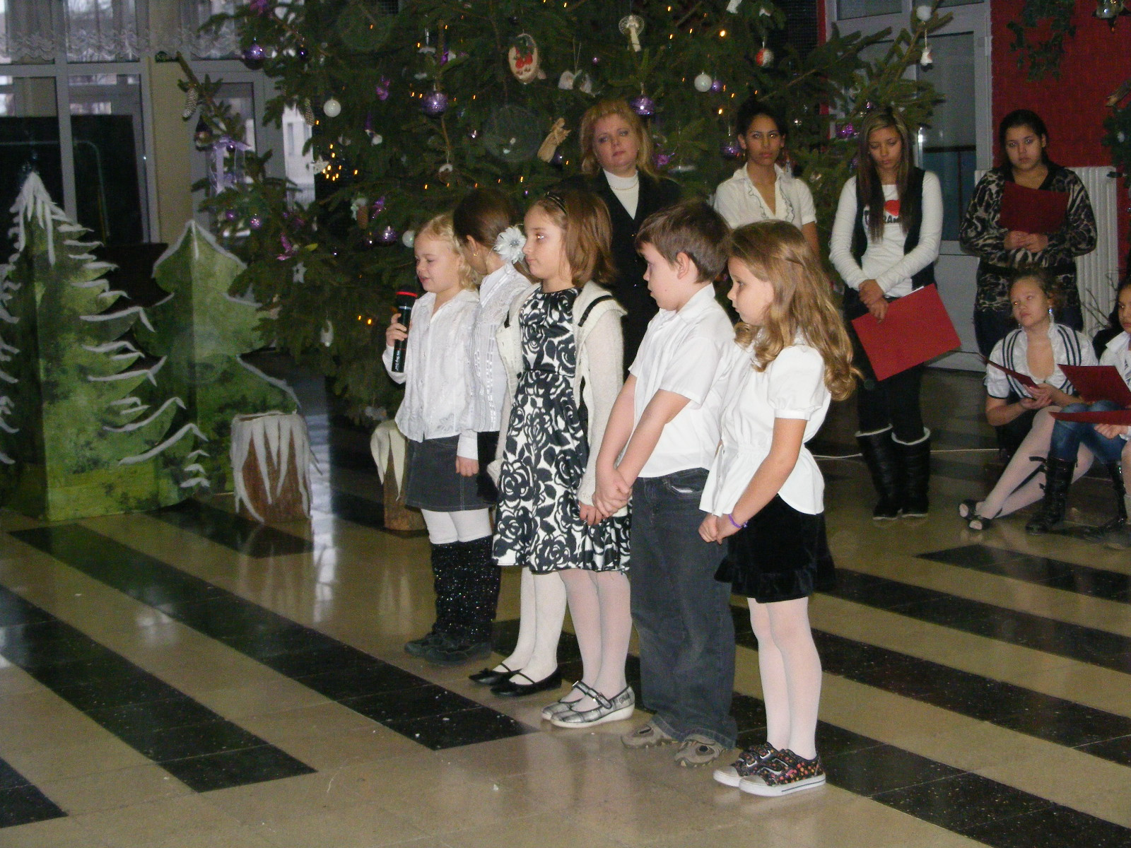 KARÁCSONYI MŰSOR 20111220 013