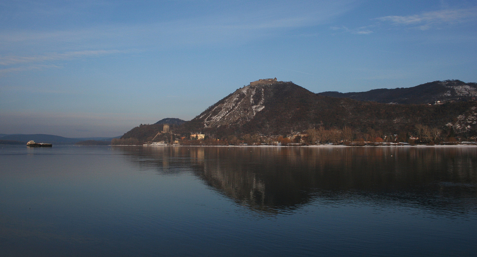 A csodálatos Duna-kanyar III. - Vízszinten