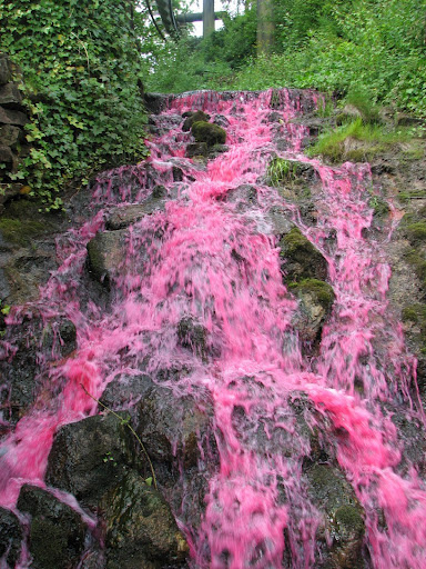 pink water