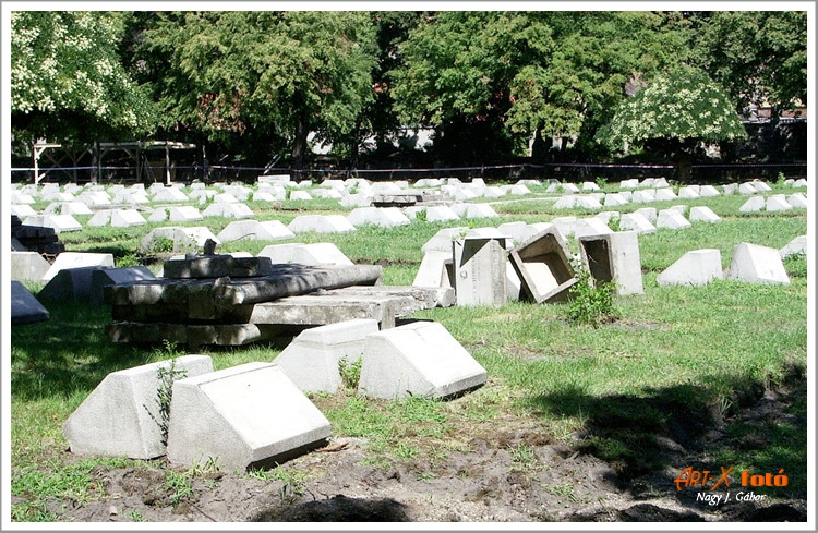 Szovjet hősi temető bontása (8)