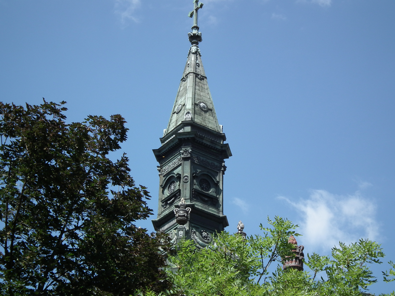 Templom torony